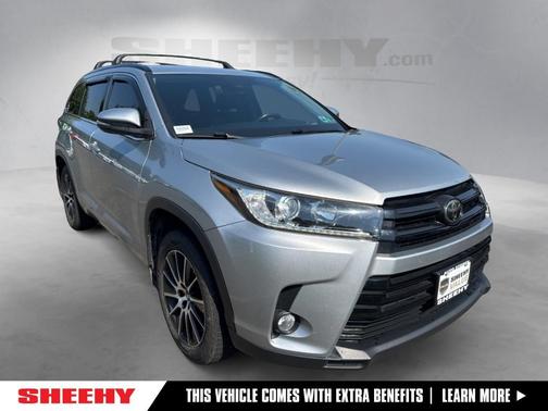 2017 Toyota Highlander SE