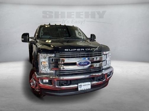 Photo 5 of 25 of 2019 Ford F-350 Lariat Super Duty