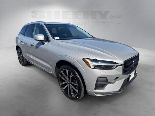 2023 Volvo XC60 B5 Ultimate Bright Theme