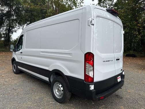 2025 Ford Transit-250 148 WB Medium Roof Cargo