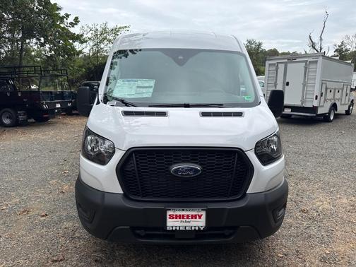 2025 Ford Transit-250 148 WB Medium Roof Cargo