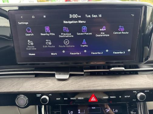 2024 Kia Carnival EX