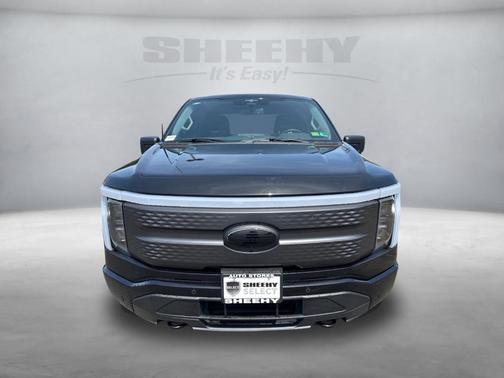 2023 Ford F-150 Lightning XLT