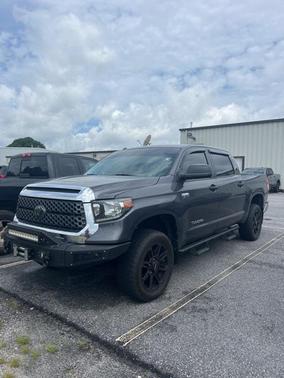 2018 Toyota Tundra SR5