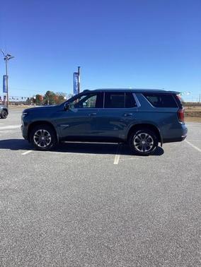 2025 Chevrolet Tahoe LS
