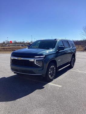 2025 Chevrolet Tahoe LS