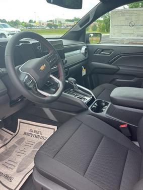 2025 Chevrolet Colorado LT