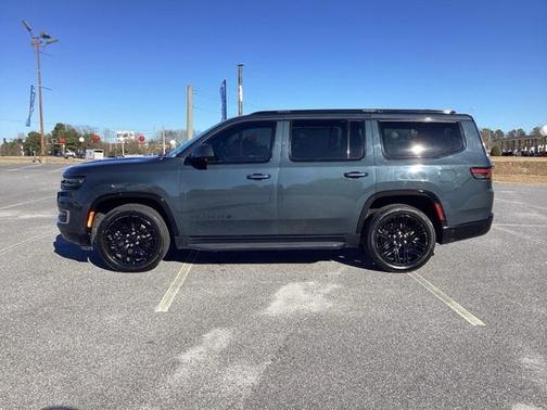 2022 Jeep Wagoneer Series III Carbide 4x4