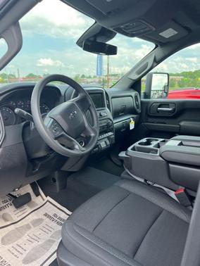 2025 Chevrolet Silverado 2500 Custom