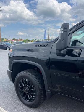 2025 Chevrolet Silverado 2500 Custom