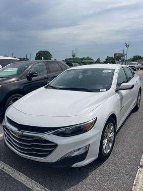 2022 Chevrolet Malibu FWD LT