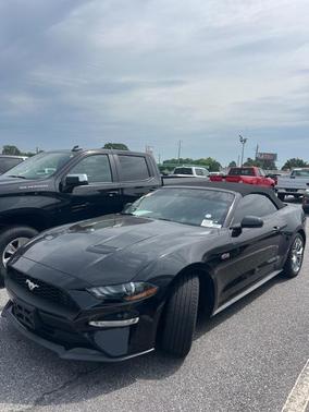 2021 Ford Mustang EcoBoost