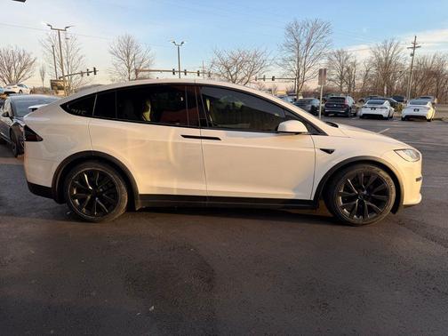 2022 Tesla Model X Plaid Tri Motor All-Wheel Drive