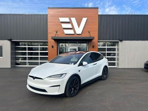 2022 Tesla Model X Plaid Tri Motor All-Wheel Drive