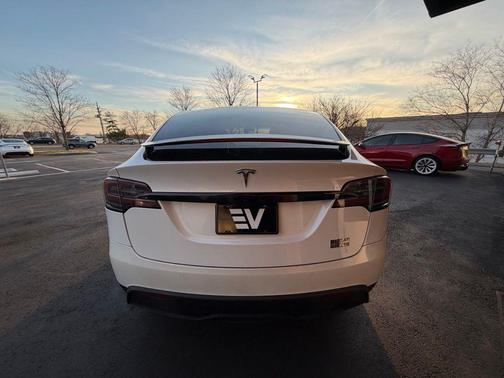 2022 Tesla Model X Plaid Tri Motor All-Wheel Drive