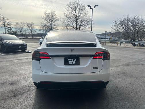 2022 Tesla Model X Plaid Tri Motor All-Wheel Drive
