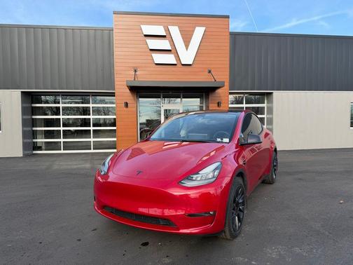 2022 Tesla Model Y Long Range Dual Motor All-Wheel Drive