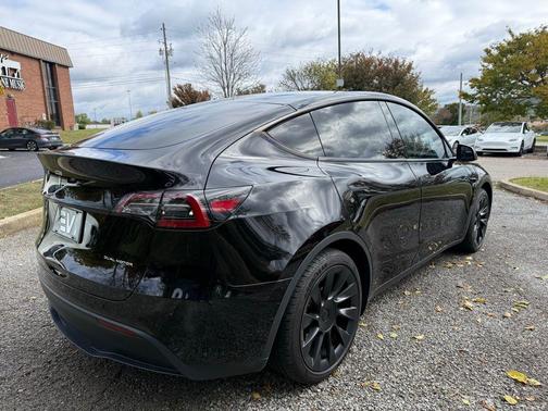 2023 Tesla Model Y Long Range Dual Motor All-Wheel Drive