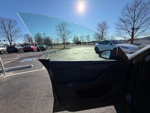 2026 Tesla Model Y Premium Rear-Wheel Drive