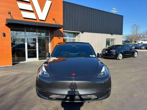 2024 Tesla Model Y Long Range Dual Motor All-Wheel Drive