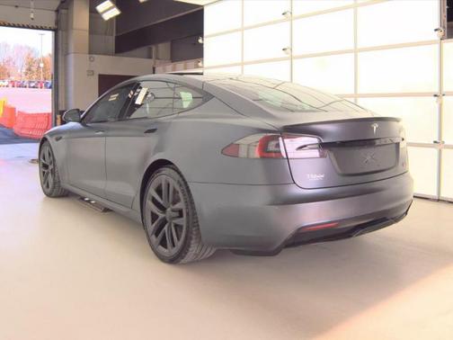 2021 Tesla Model S Plaid