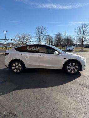 2023 Tesla Model Y Long Range Dual Motor All-Wheel Drive