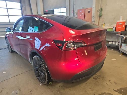 2024 Tesla Model Y Long Range Dual Motor All-Wheel Drive