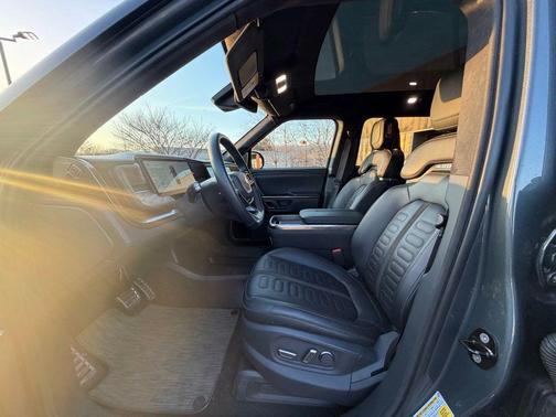 2022 Rivian R1S Launch Edition