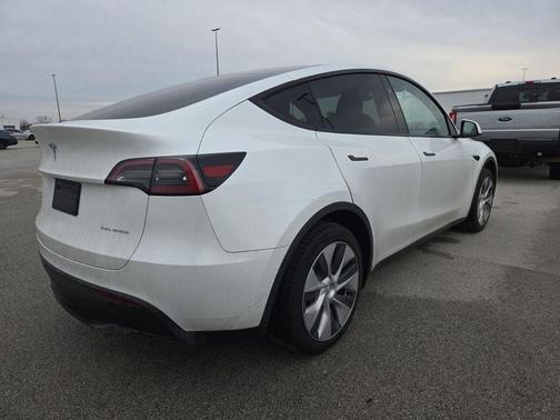 2023 Tesla Model Y Long Range Dual Motor All-Wheel Drive