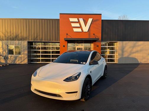 2023 Tesla Model Y Performance Dual Motor All-Wheel Drive