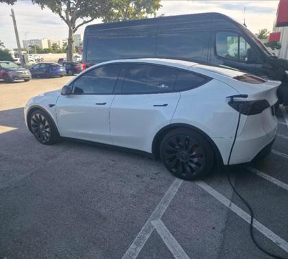 2023 Tesla Model Y Performance Dual Motor All-Wheel Drive