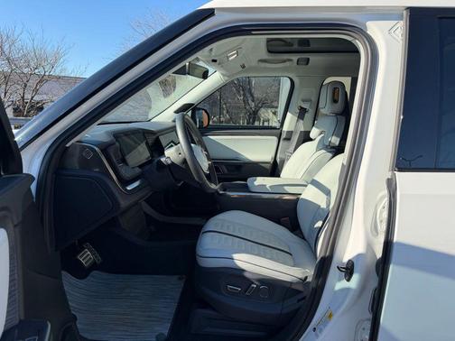 2022 Rivian R1T Launch Edition