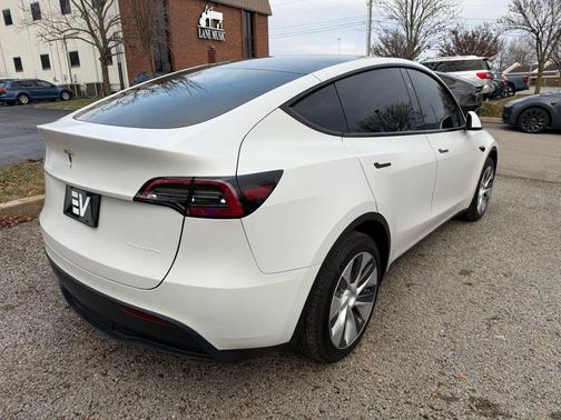 2023 Tesla Model Y Long Range Dual Motor All-Wheel Drive