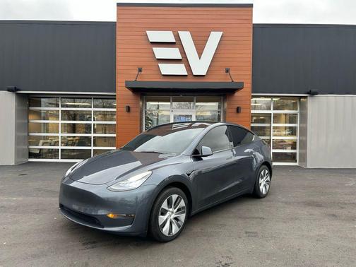 2023 Tesla Model Y Long Range Dual Motor All-Wheel Drive