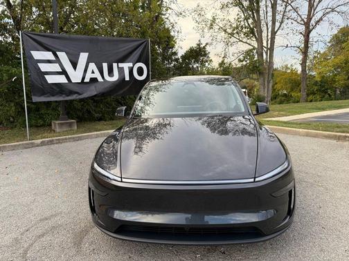 2026 Tesla Model Y Long Range Dual Motor All-Wheel Drive