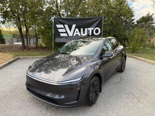 2026 Tesla Model Y Long Range Dual Motor All-Wheel Drive