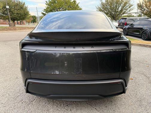 2026 Tesla Model Y Long Range Dual Motor All-Wheel Drive