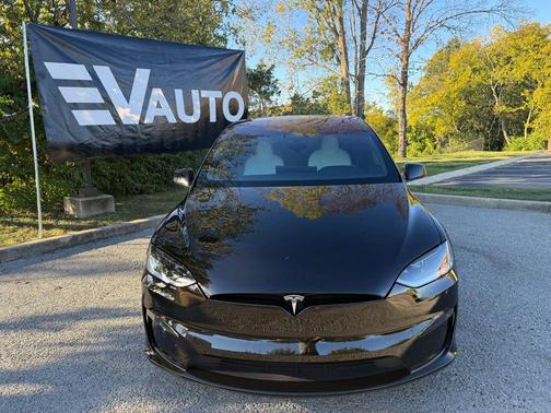 2024 Tesla Model X Plaid Tri Motor All-Wheel Drive