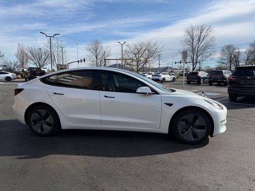 2019 Tesla Model 3 Standard Range Plus