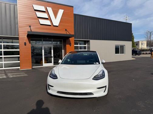 2019 Tesla Model 3 Standard Range Plus