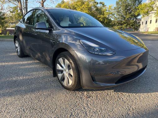 2023 Tesla Model Y Long Range Dual Motor All-Wheel Drive