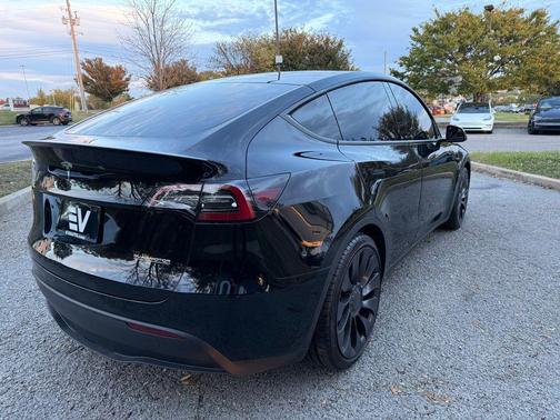 2022 Tesla Model Y Performance Dual Motor All-Wheel Drive