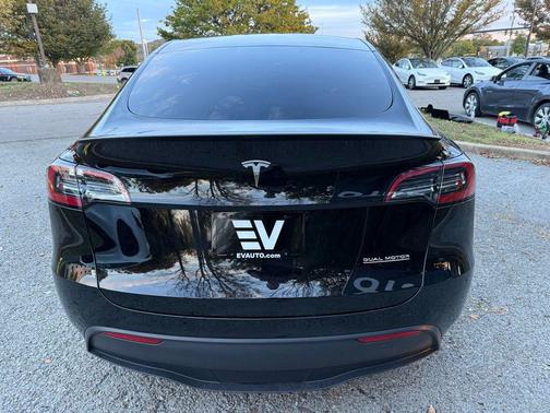 2022 Tesla Model Y Performance Dual Motor All-Wheel Drive