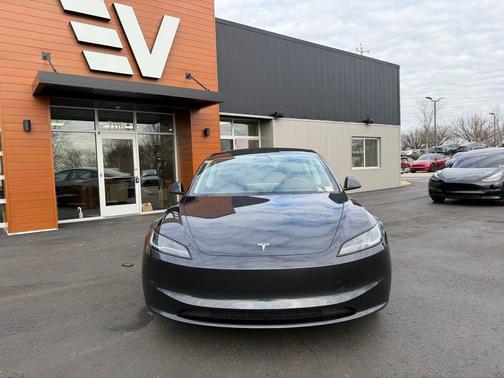 2024 Tesla Model 3 Long Range