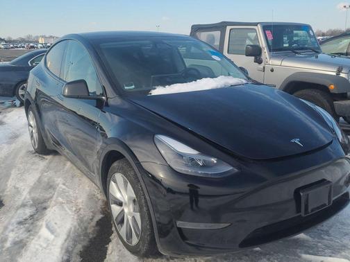 2023 Tesla Model Y Long Range Dual Motor All-Wheel Drive