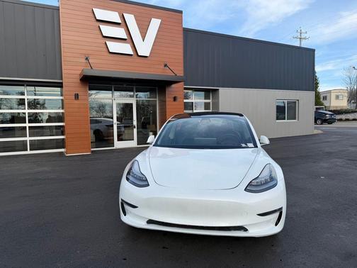 2019 Tesla Model 3 Standard Range Plus