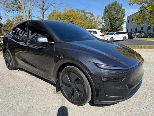 2026 Tesla Model Y Long Range Dual Motor All-Wheel Drive