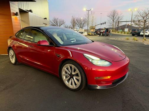 2021 Tesla Model 3 Standard Range Plus