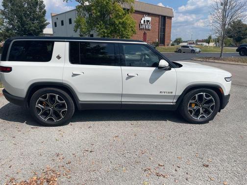 2022 Rivian R1S Launch Edition