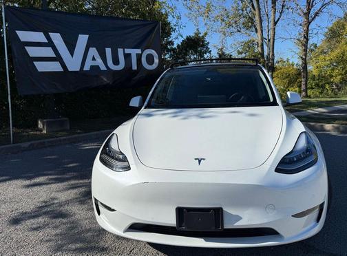 2022 Tesla Model Y Long Range Dual Motor All-Wheel Drive